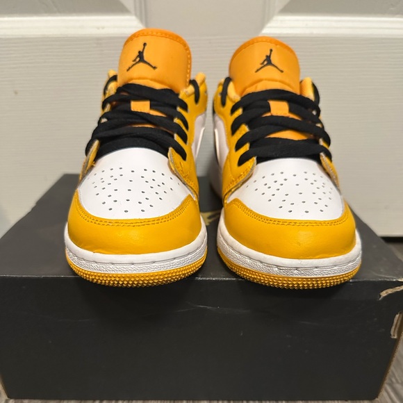Jordan 1 LowTaxi (GS) Yellow and White Sneakers Size 4Y